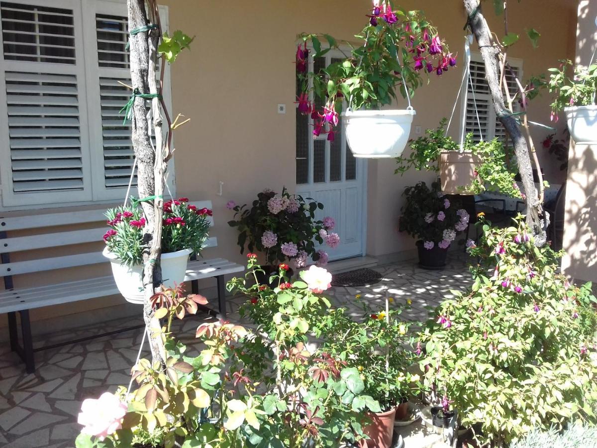 Apartamento Apartman Iva Kaštela Exterior foto